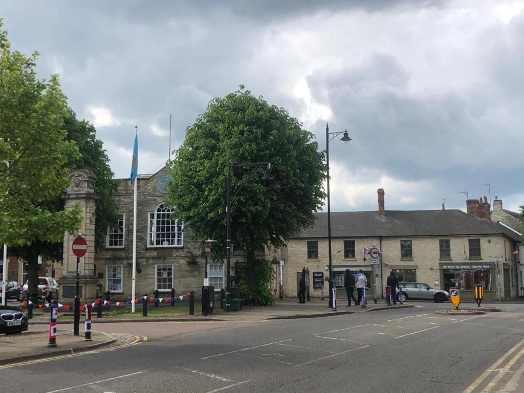 Dease Manor Apartamento Higham Ferrers Exterior foto